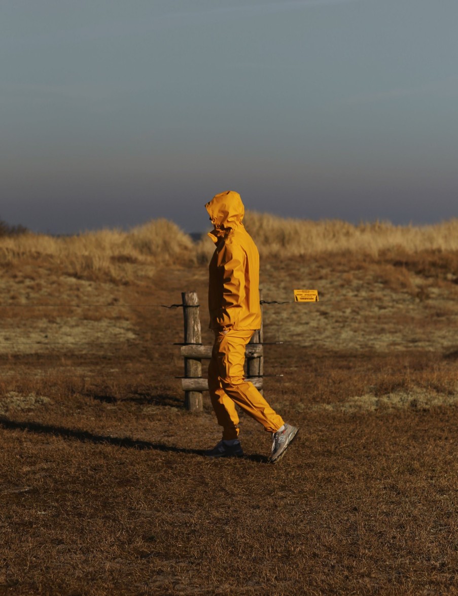 Forét Sprinkle Raincoat-Amber | Jackets