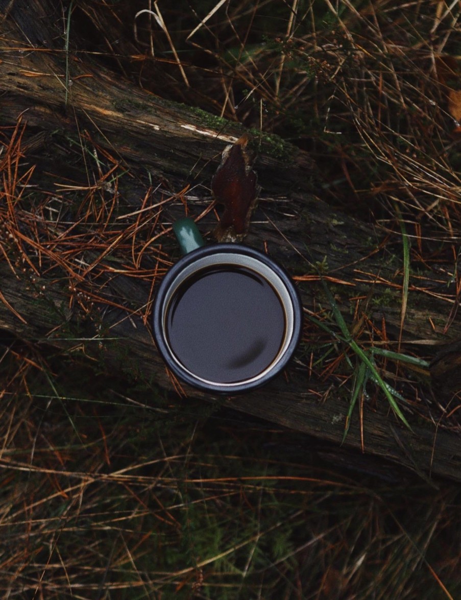 Forét Bean Enamel Mug-Dark Green | Outdoor Goods